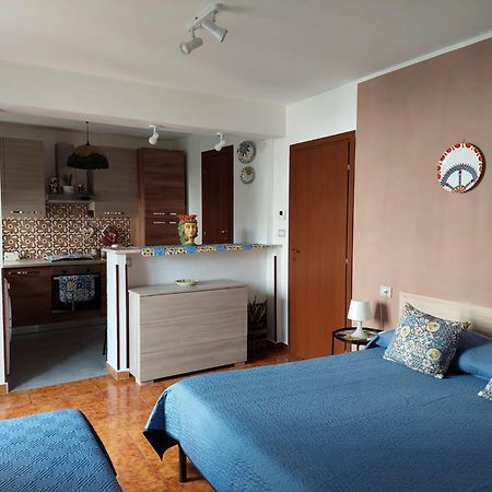 Al Teatro Antico Rooms & House Taormina Exterior photo