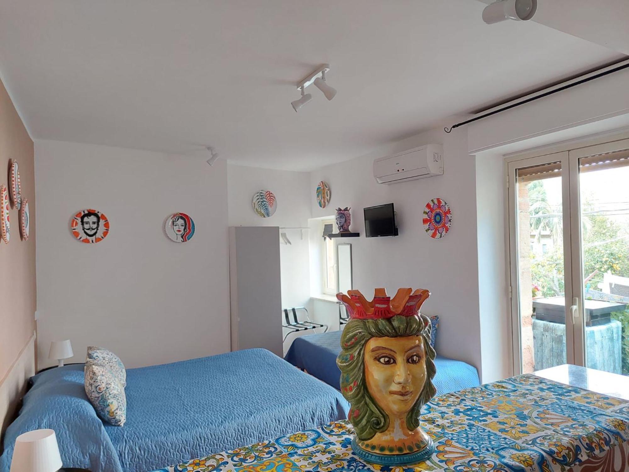 Al Teatro Antico Rooms & House Taormina Exterior photo