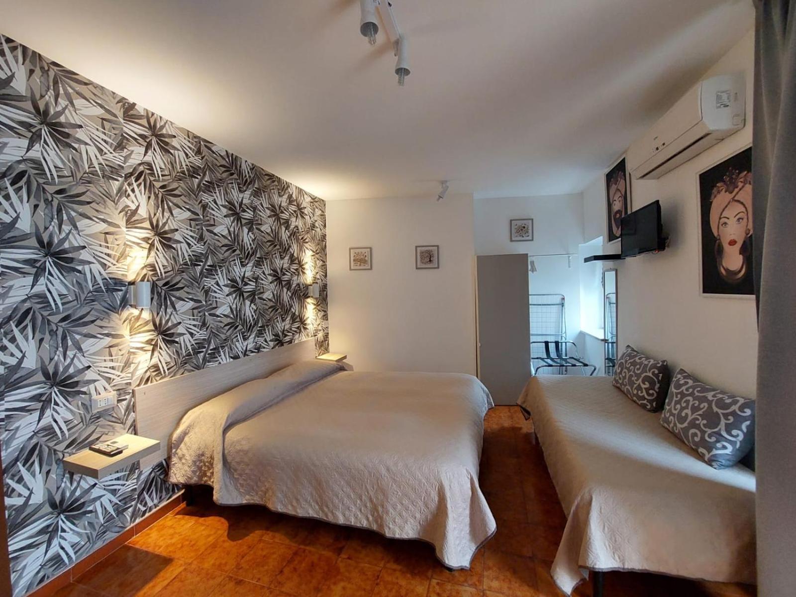Al Teatro Antico Rooms & House Taormina Exterior photo