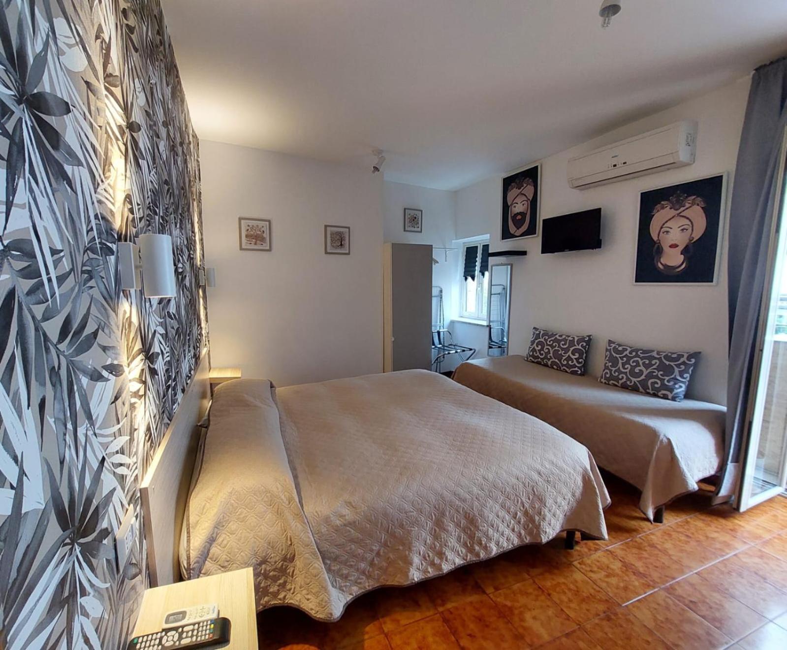 Al Teatro Antico Rooms & House Taormina Exterior photo